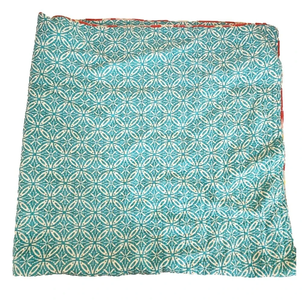 Pottery Barn Quilt / Coverlet / Blanket in Bold Colors & Contrast - 84